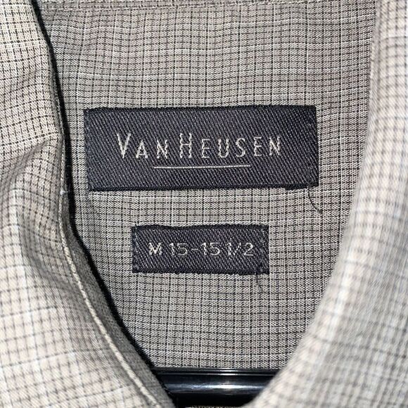 Van Heusen button down shirt - Picture 4 of 7